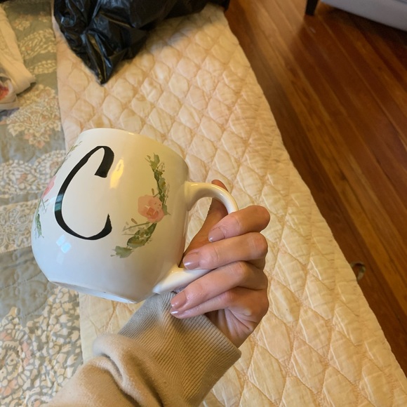 C mug - Picture 2 of 3